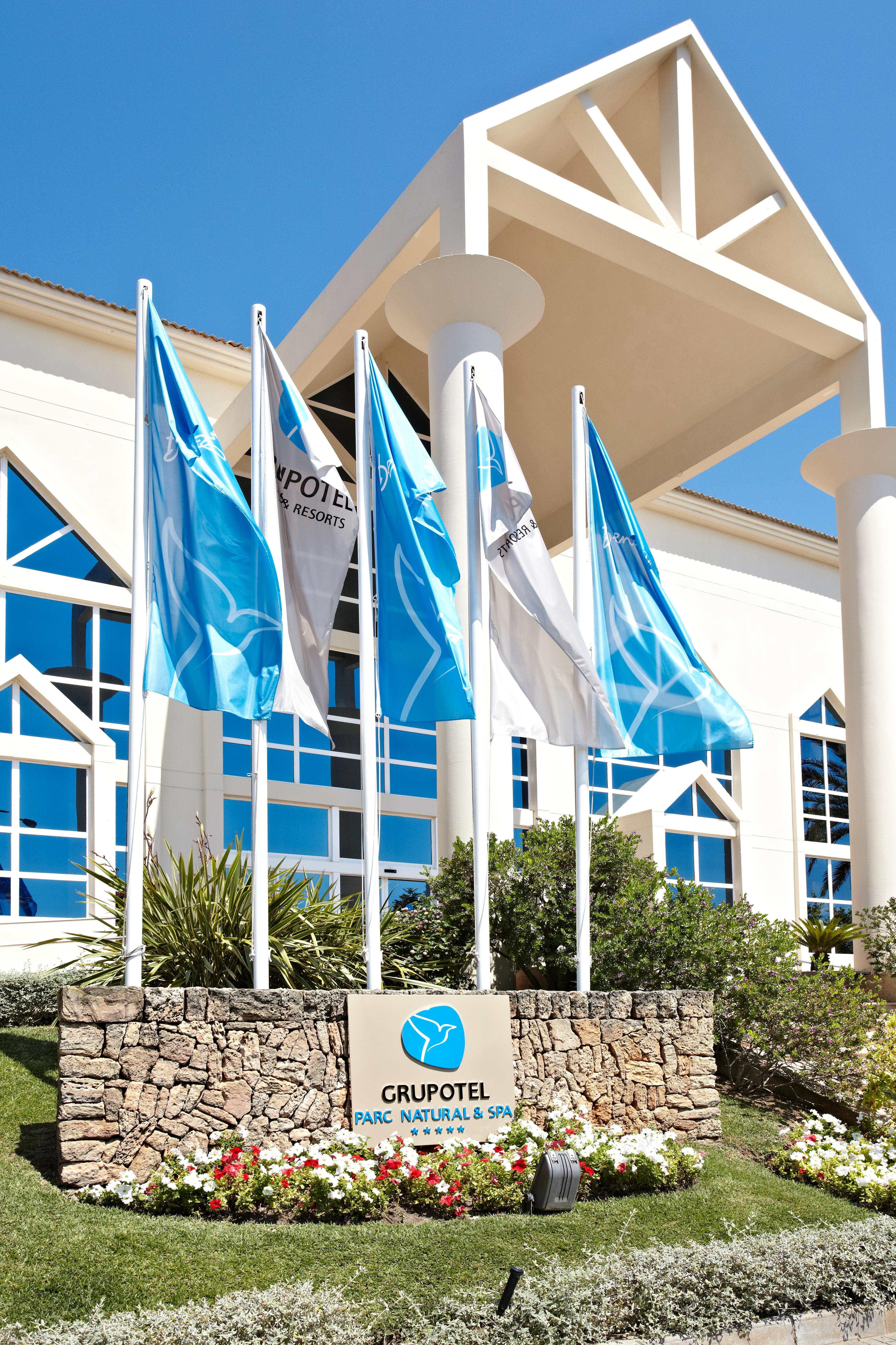 Grupotel Parc Natural & Spa Playa de Muro  Ngoại thất bức ảnh The Expo Tel Aviv Convention Center