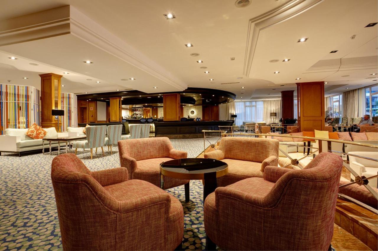 Grupotel Parc Natural & Spa Playa de Muro  Ngoại thất bức ảnh The lobby