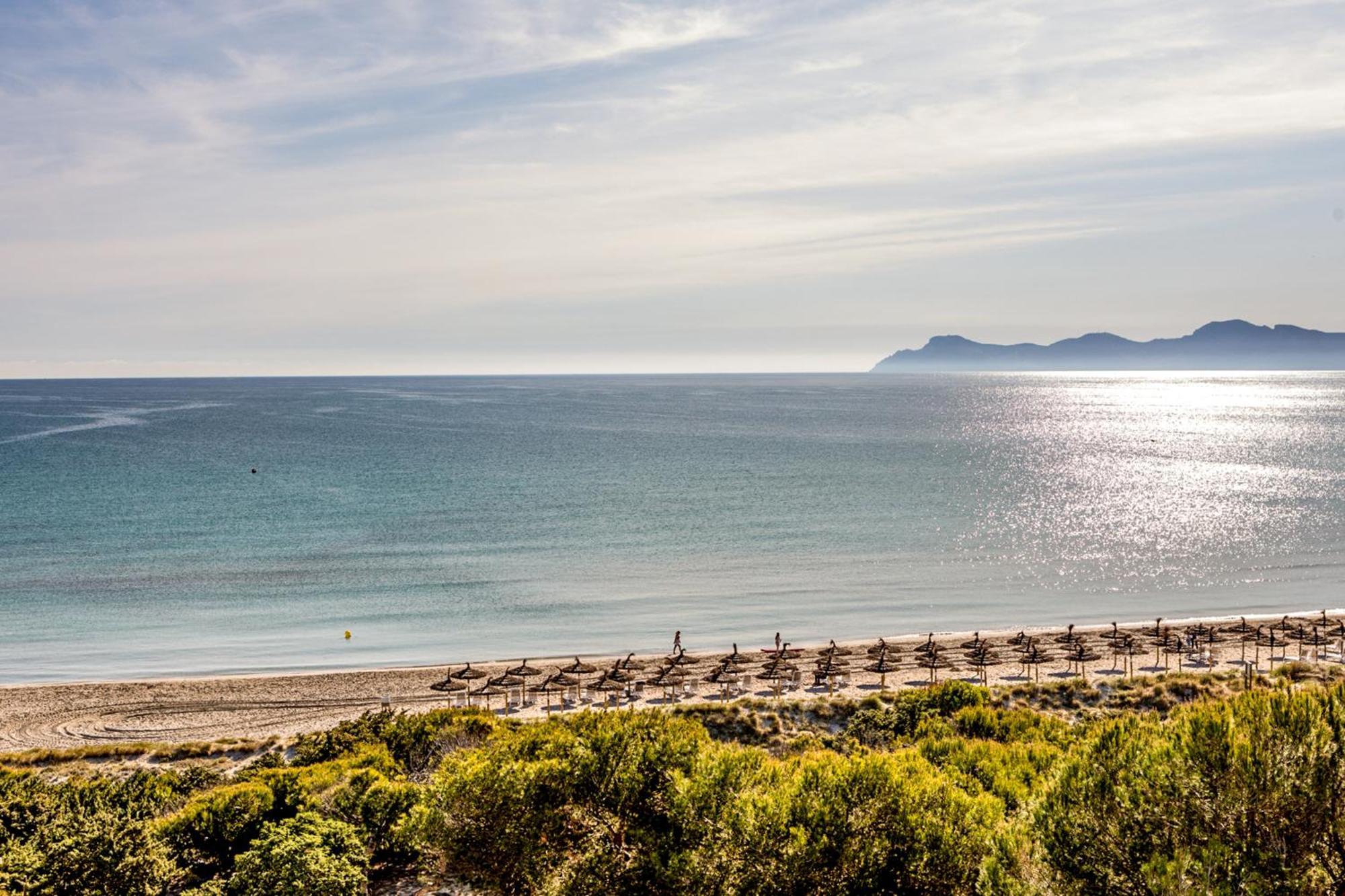 Grupotel Parc Natural & Spa Playa de Muro  Ngoại thất bức ảnh View of the beach