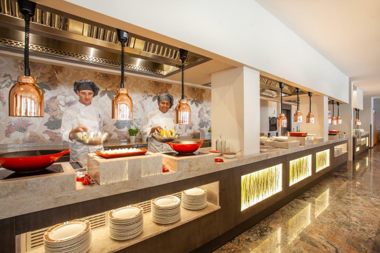 Grupotel Parc Natural & Spa Playa de Muro  Ngoại thất bức ảnh Live Kitchen at The Park, Hyderabad